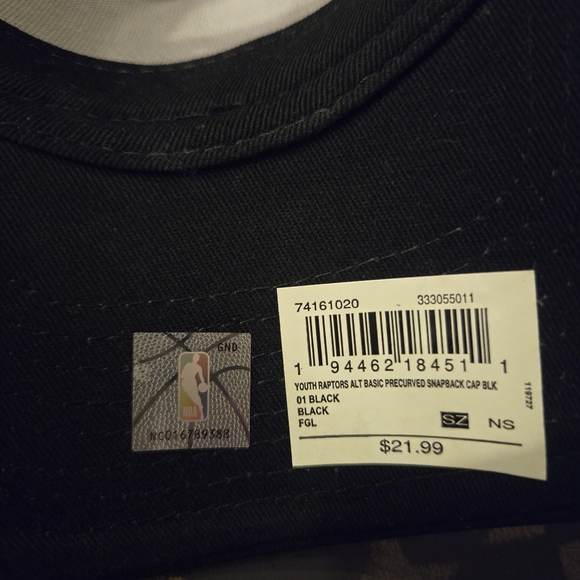 Youth Toronto Raptors hat - Picture 7 of 9